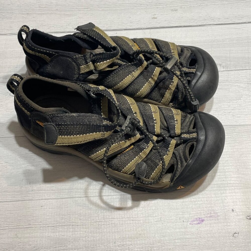 Keen Newport H2 Waterproof Sandals Youth Size 3